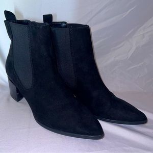 Nine West Pointed Toe Bootie